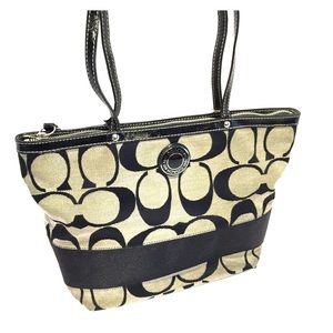 Coach Signature Tote